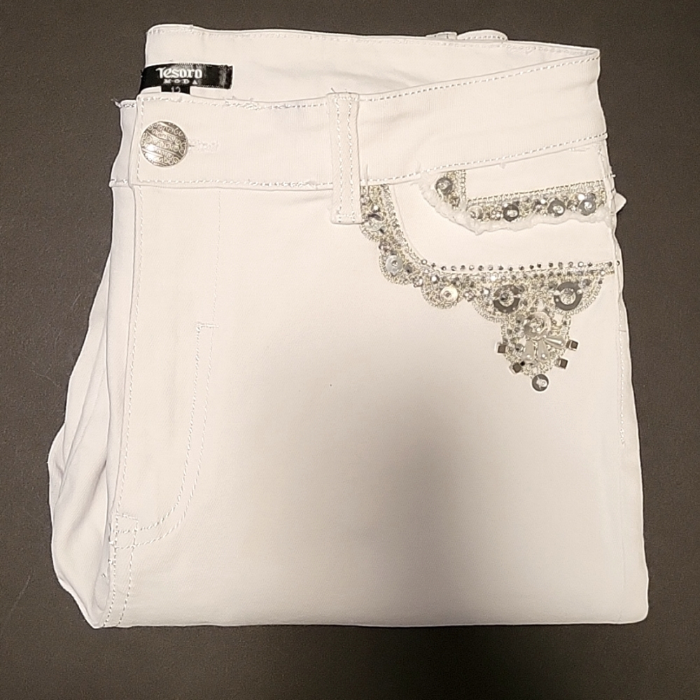 Tesoro Moda White Embellished Jeans Size 12 - Inseam 26"